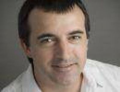 "Los docentes deber�an ir al debate"