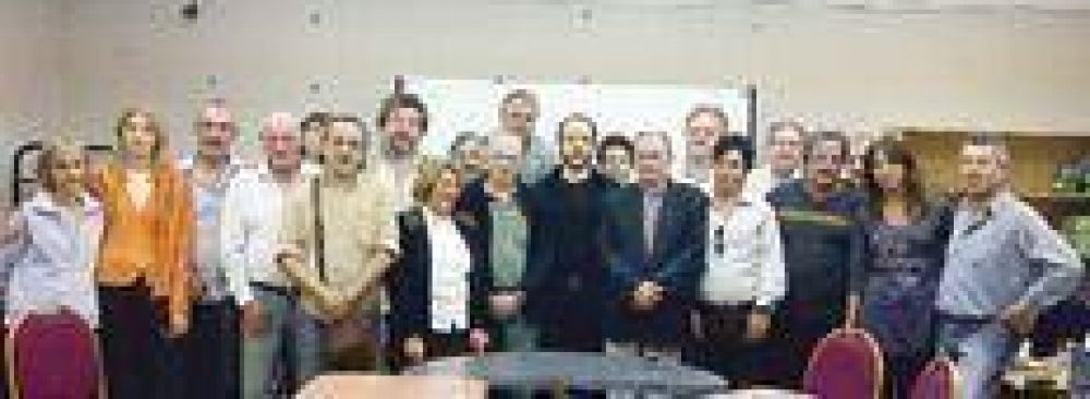 El ministro logr� unificar a los gremios