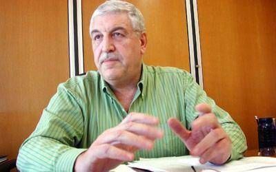 Bambaci calcula un presupuesto de $1.200 millones menos que Cisterna