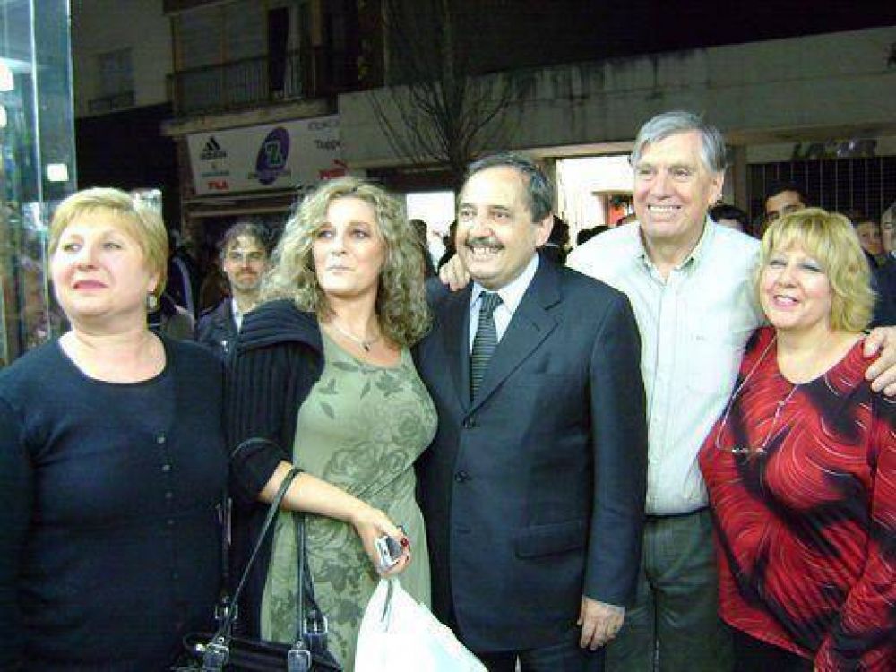 Alfons�n: �Si no les gusta mi candidatura no me voten, pero s� a Fernando Gonz�lez�