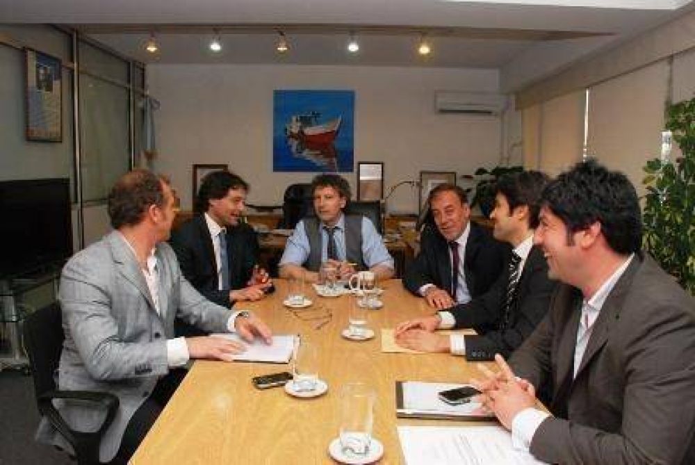 Compromiso de Pami para ampliar el Complejo Cardiovascular 