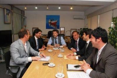 Compromiso de Pami para ampliar el Complejo Cardiovascular 