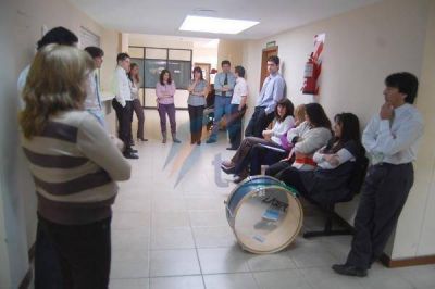 Judiciales contin�an el paro a pesar de un nuevo encuentro con el STJ