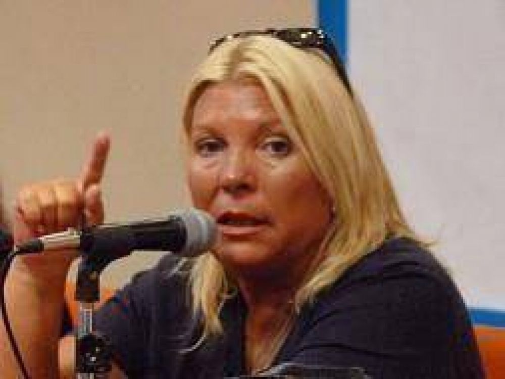 Elecciones 2011: Carri� pidi� votos para sus candidatos