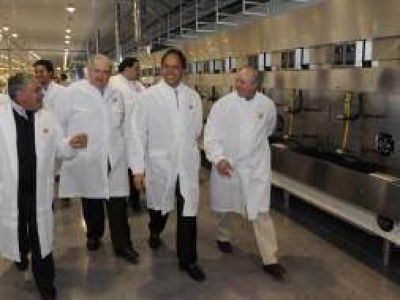 Scioli inaugur� en Salto f�brica de galletitas m�s grande de Sudam�rica