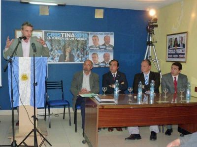 Bazla: �Ser�a bueno que Merlo pudiera explicar su grado de complicidad con Blanca Pereyra�