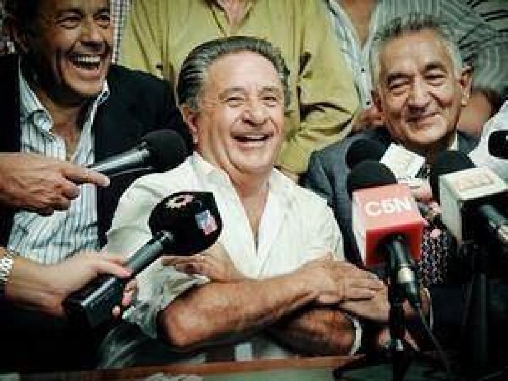 Duhalde dice que Cristina �compr� a Rodr�guez Sa�