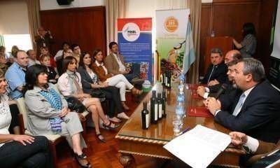 Buscan posicionar al aceite de oliva como nuevo polo gastron�mico