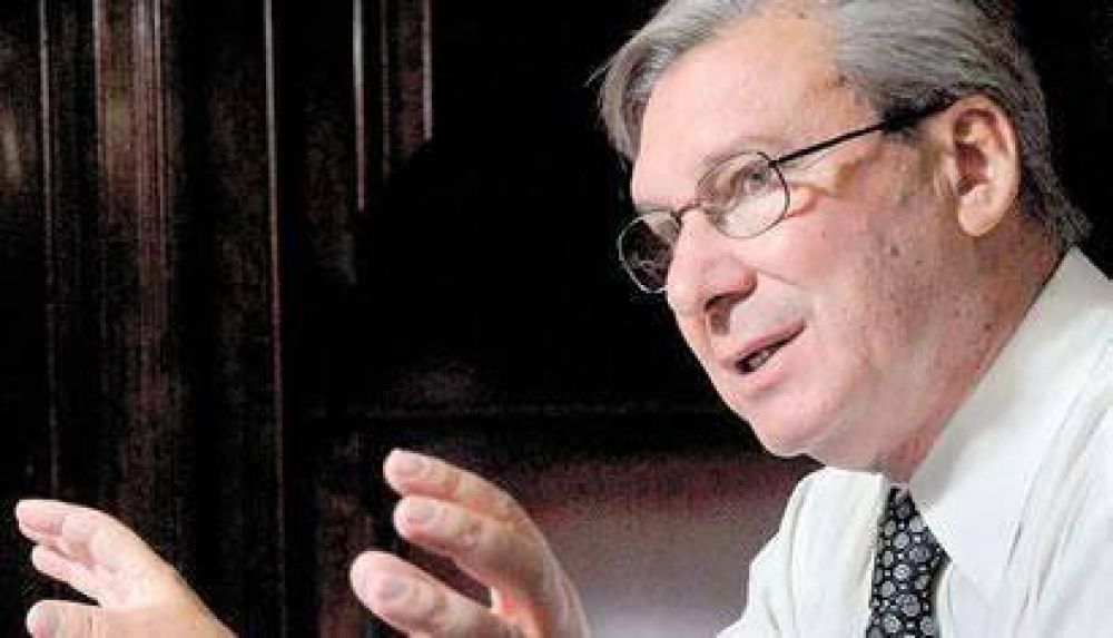 Guinle atendio a Aquilanti: �Ning�n tilingo me puede decir c�mo utilizar los zapatos�