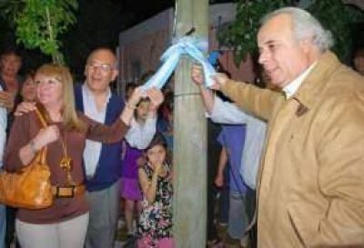 Inauguraron nueva obra de alumbrado p�blico en zona de Concepci�n