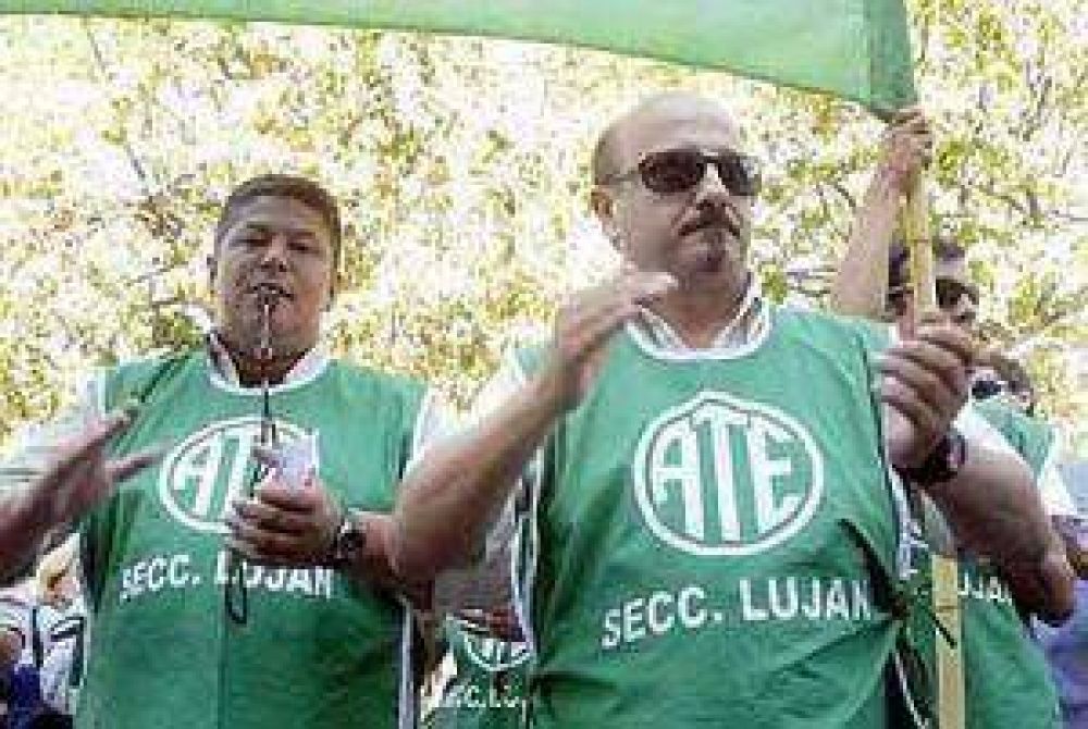 Tras varios d�as de incertidumbre el municipio dar� un adelanto de sueldo a partir de ma�ana 
