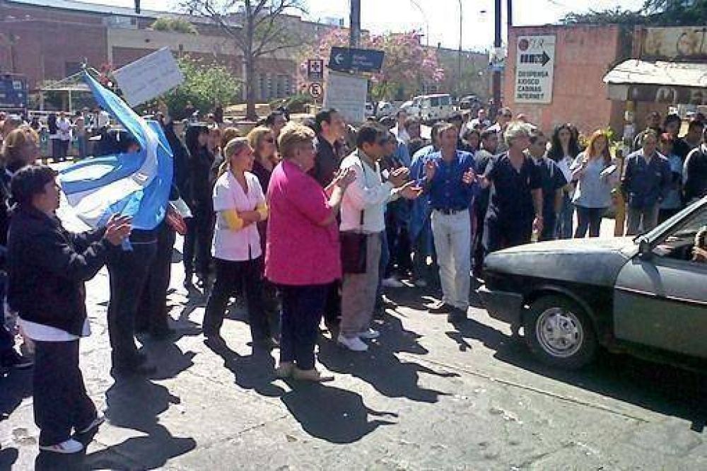 La Provincia descontar� a prestadores de Salud los d�as no trabajados