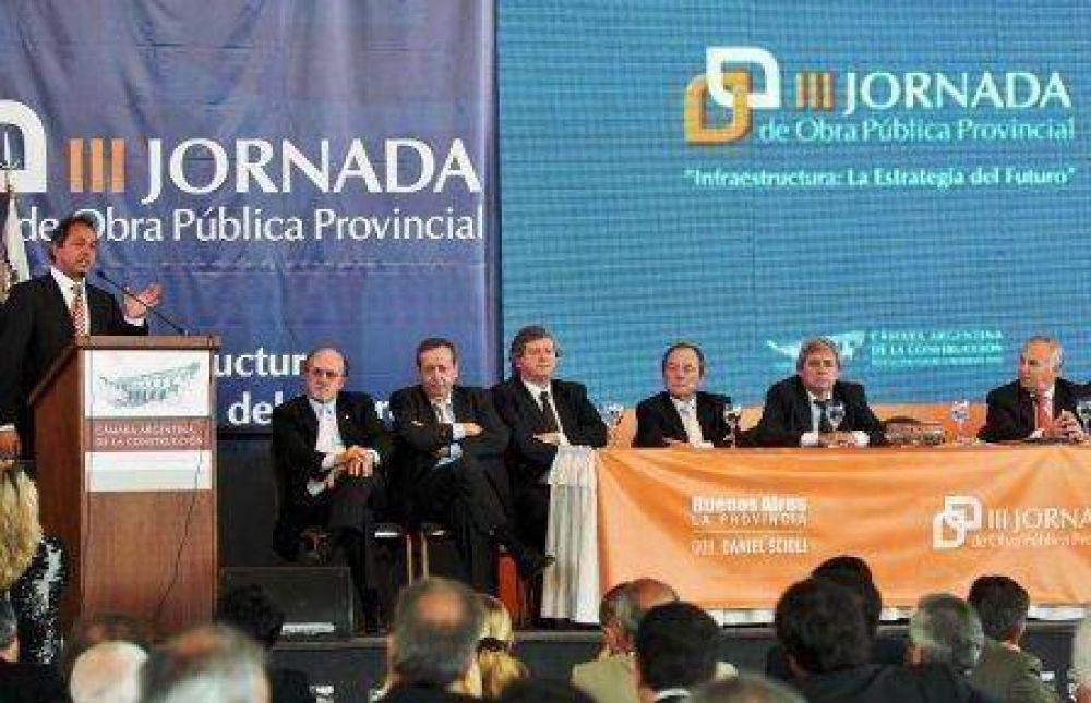 Scioli particip� del acto de clausura de la 3ras. Jornadas de Obra P�blica Provincial en Vicente L�pez
