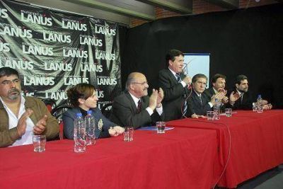 D�AZ P�REZ Y TOMADA LANZARON EL PROGRAMA JOVENES POR M�S Y MEJOR TRABAJO