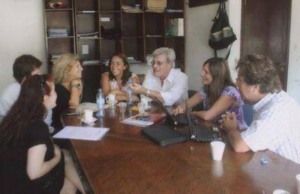Los trabajadores de medianas empresas ahora se capacitan en ingl�s