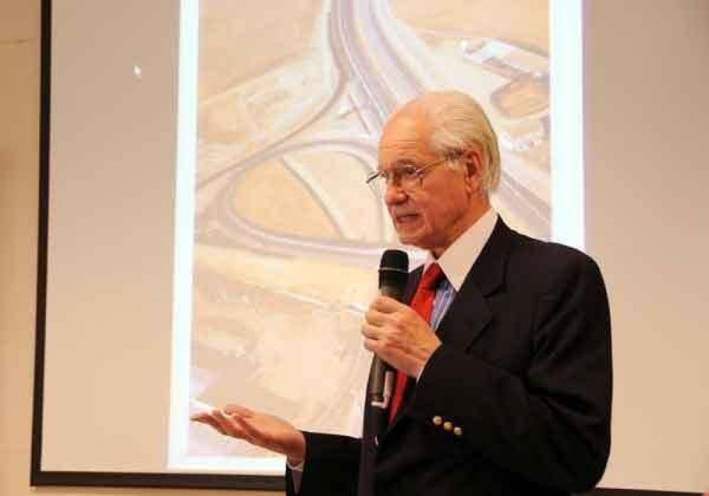 Buscan aval para hacer autopistas