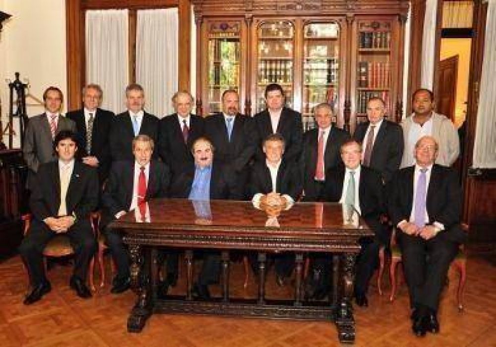 Polo Farmac�utico: firmaron contrato para empezar las obras