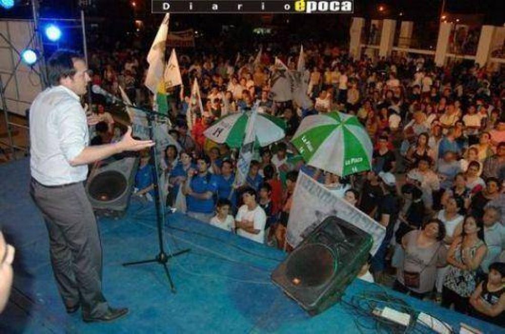  Obra p�blica e Internet gratis en las Mil Viviendas