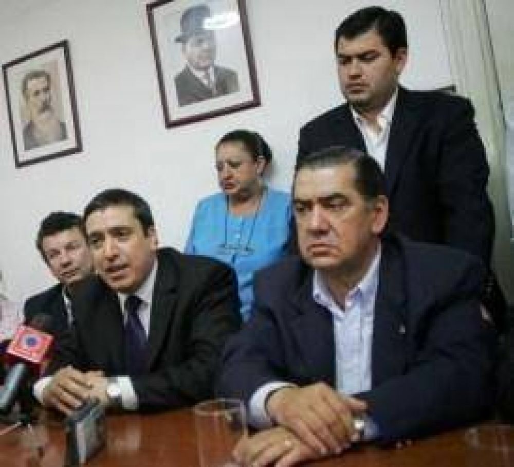 "Vamos a combatir la hegemon�a del alperovichismo� 	