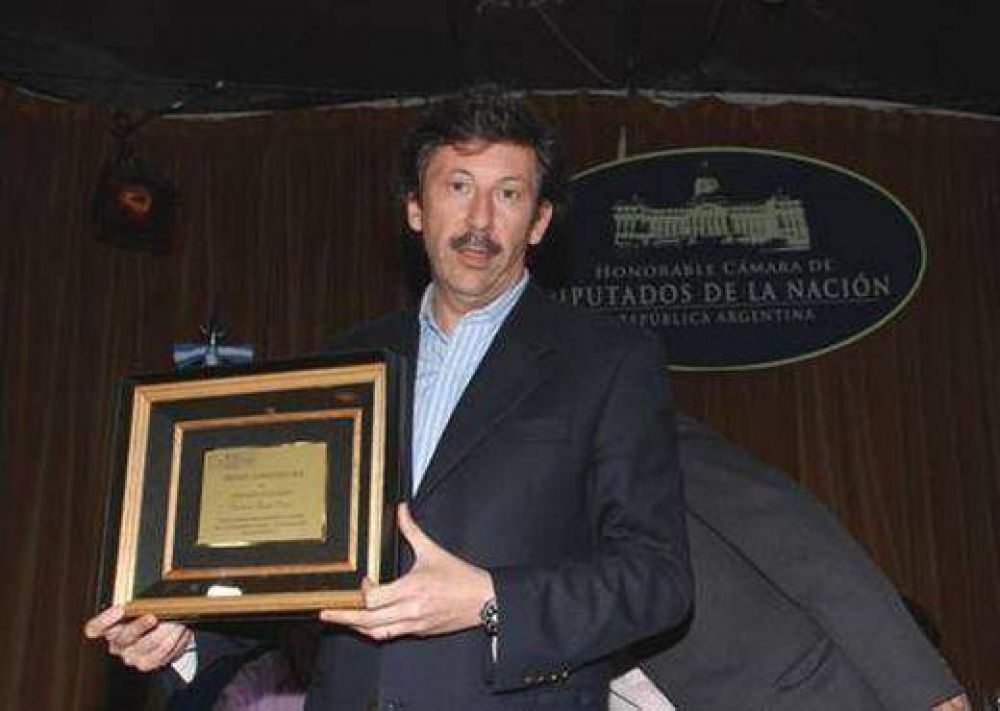 Gustavo Posse nuevamente distinguido por su gesti�n