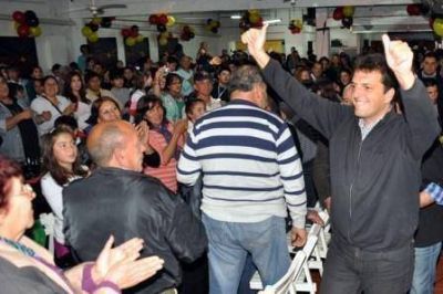 Massa comparti� sus propuestas de gobierno 2012-2015 en Ricardo Rojas 