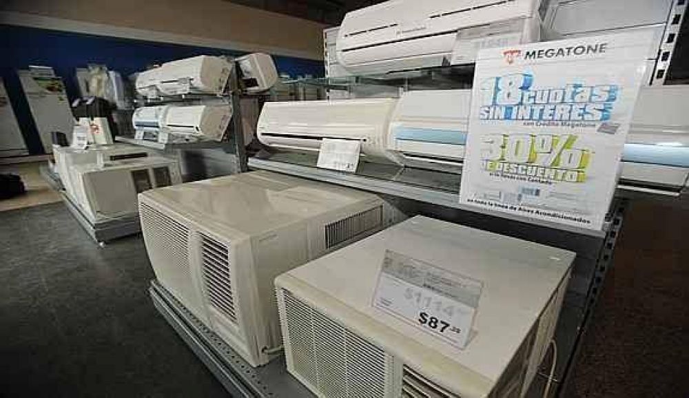 Con rebajas de hasta 30%, el aire cuesta menos que en 2008