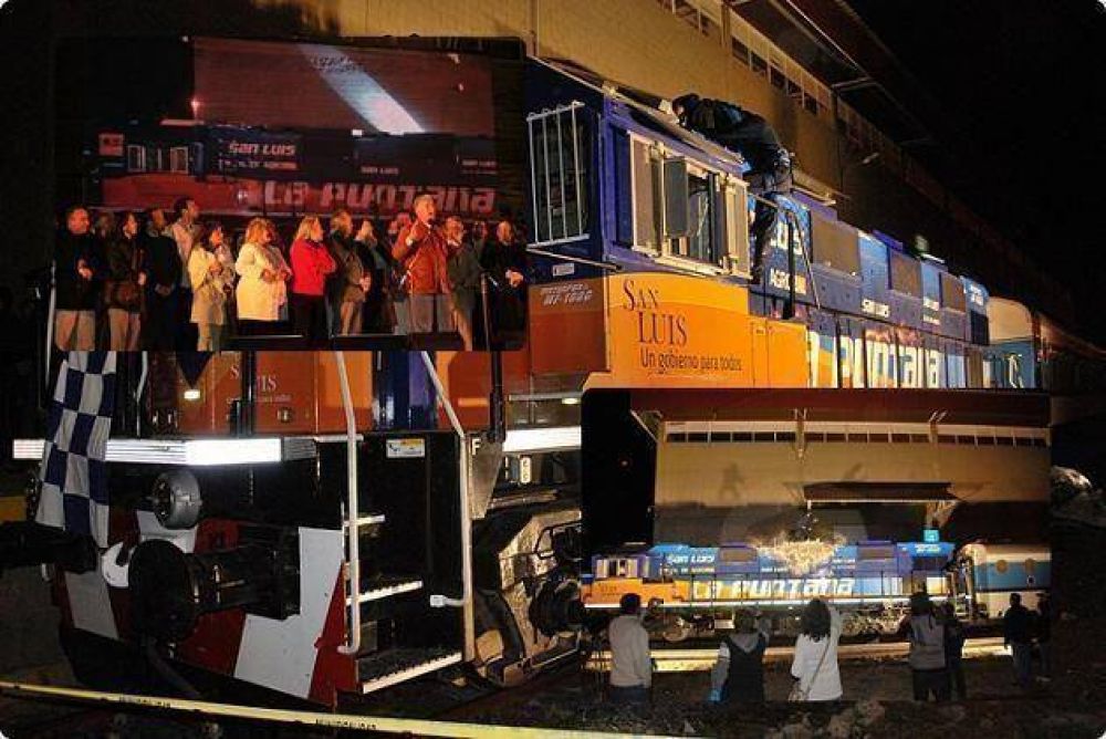 La locomotora 'La Puntana' fue presentada oficialmente en la Zona de Actividades Log�sticas