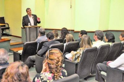 Chilenos y sanjuaninos acordaron crear una comisi�n del Corredor Bioce�nico