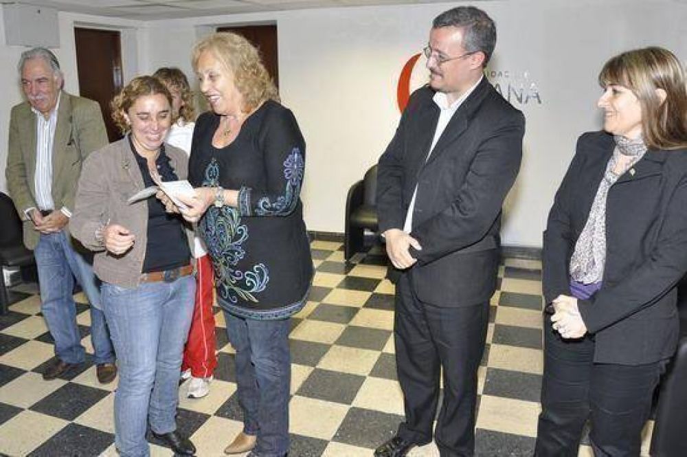 El Municipio realiz� un nuevo acto de entrega de subsidios 