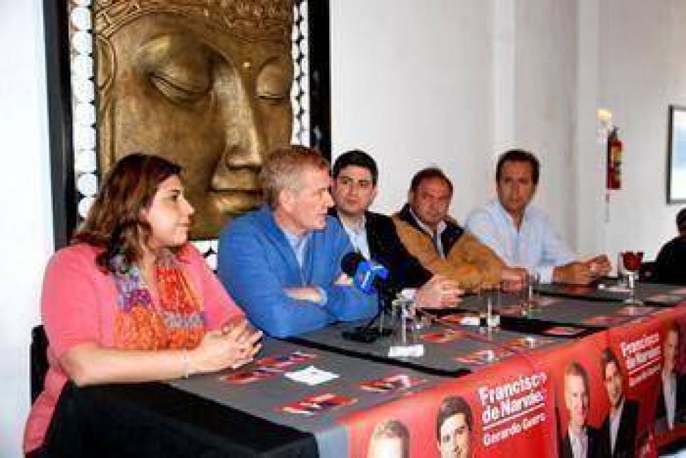 Francisco De Narv�ez de recorrida por Z�rate