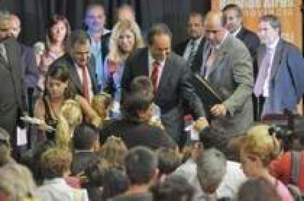 F. Varela: Scioli en un Encuentro de J�venes Empresarios