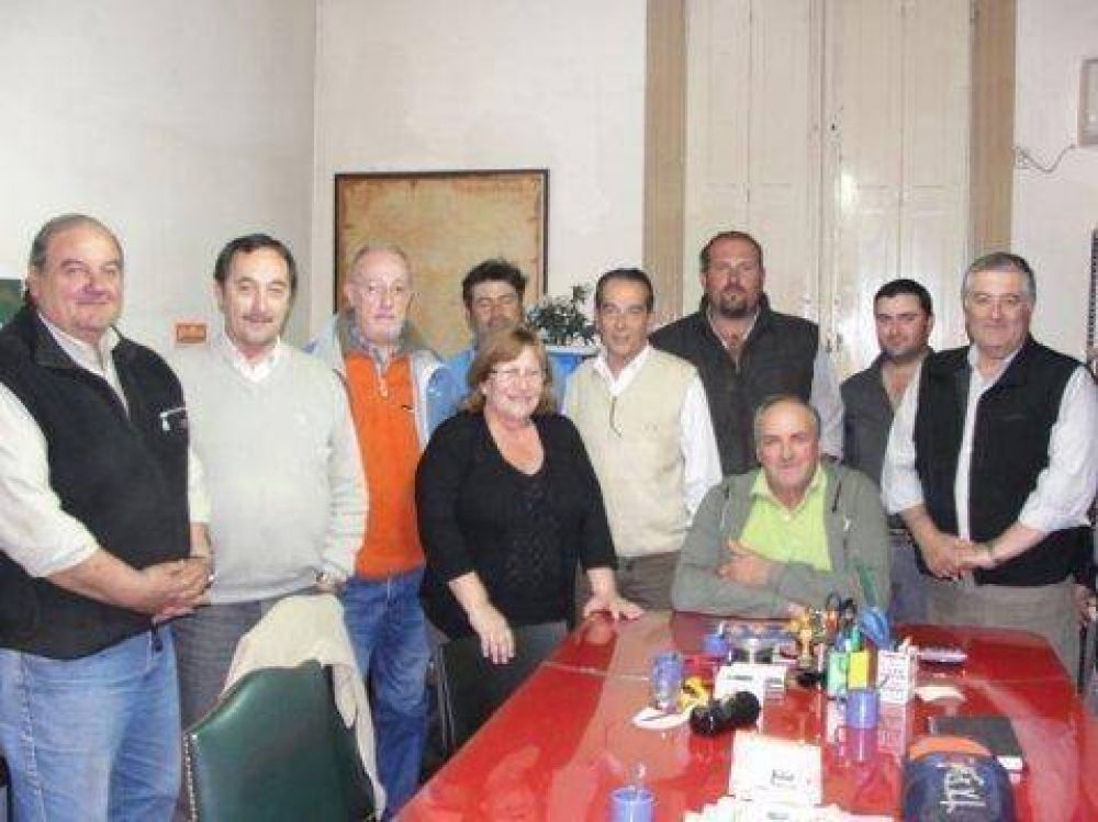 El FAP se reuni� con la Sociedad Rural