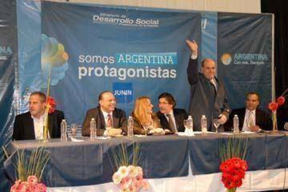 Traverso le agradeci� a Cristina la �inmensa inversi�n� en Jun�n