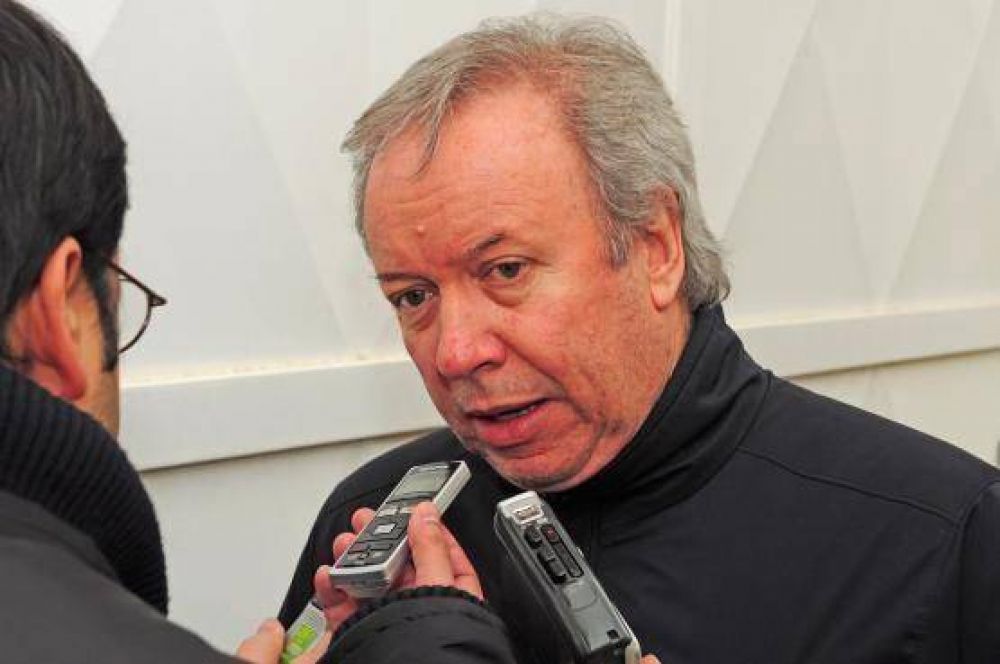 Peralta juzg� de �lamentable� la violencia sindical