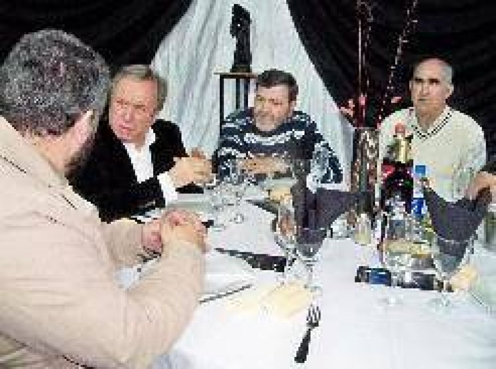 Afianzan lazos con empresarios