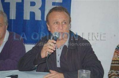 "La gente me pide que vuelva a postularme"
