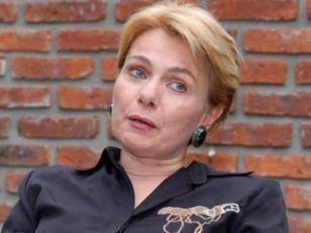 Despiden los restos de la actriz y conductora Liliana Serantes