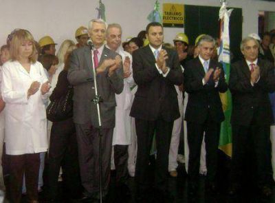 En videoconferencia con Cristina y Scioli, Ivoskus inaugur� la segunda etapa del nuevo hospital Thompson