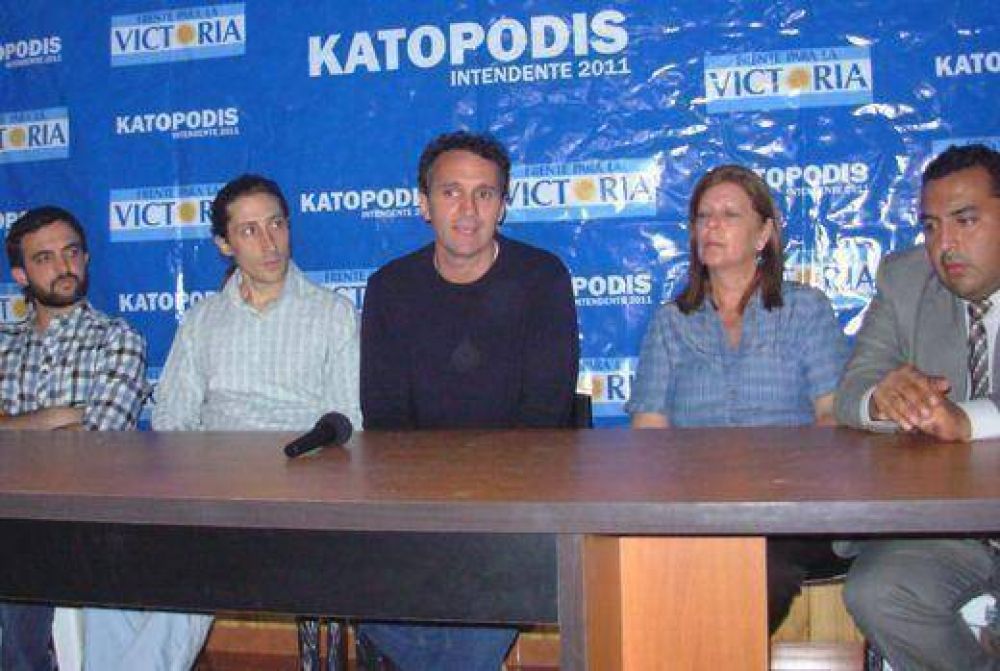 Katopodis apunt� duramente a Ivoskus