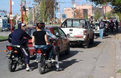 Otro d�a ca�tico para cargar naftas en la regi�n