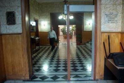 La digesti�n de la derrota paraliza al gobierno
