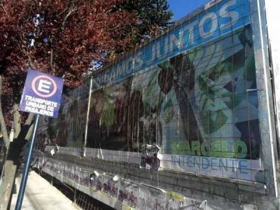Bariloche sigue llena de afiches y pintadas de todos los partidos pol�ticos