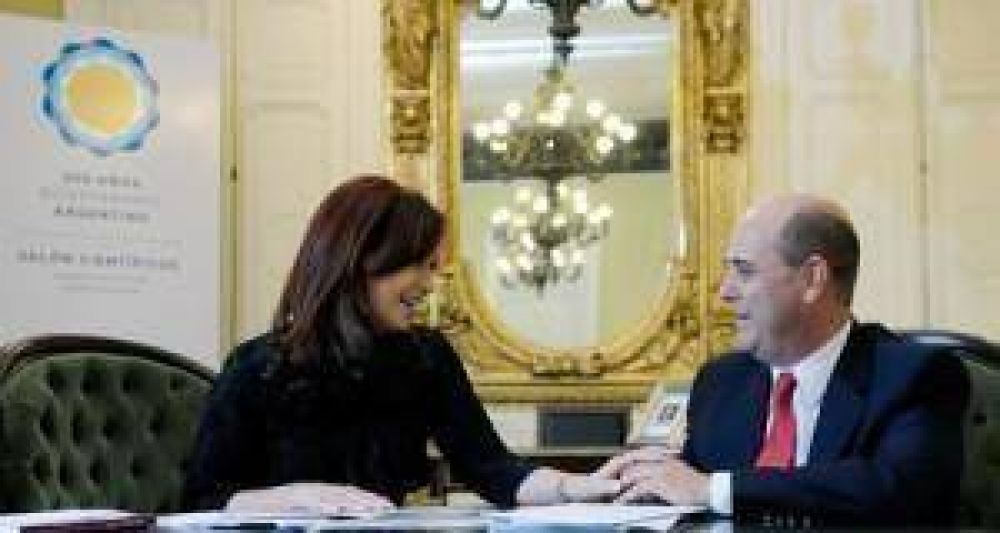 La presidente hablar� v�a teleconferencia y por cadena nacional con Gustavo Traverso