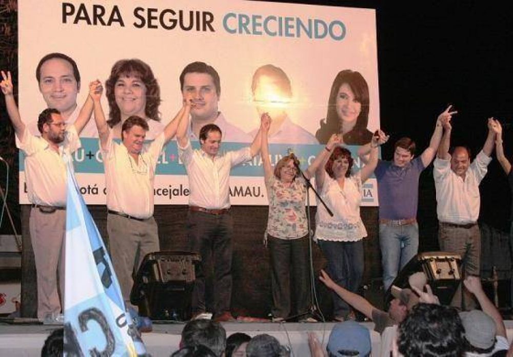 Camau ratific� el desaf�o de seguir transformando la ciudad