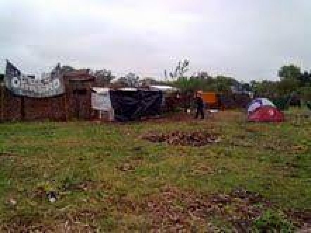 El Polo Obrero mantiene la toma de tierras y critica con dureza a varios sectores pol�ticos