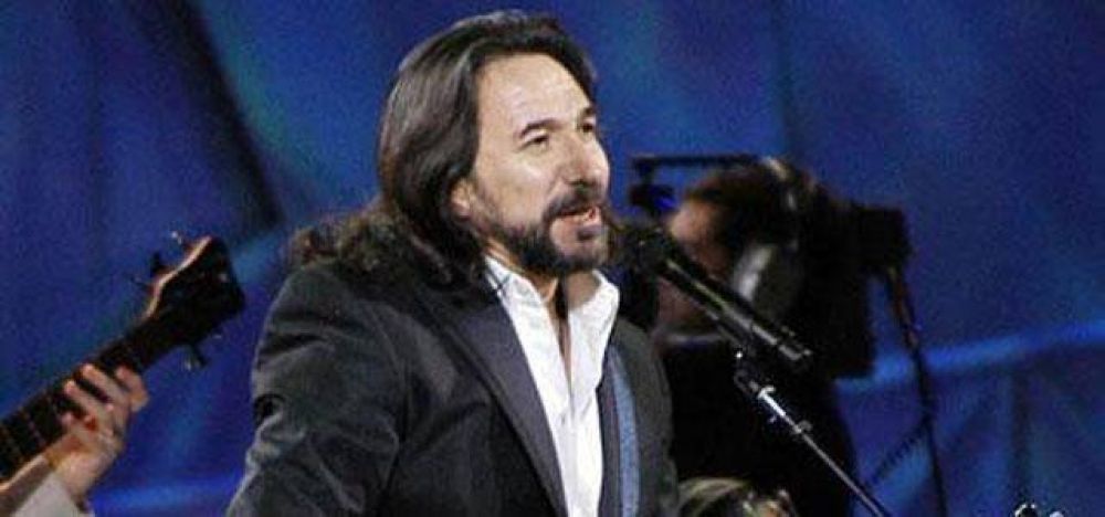 Marco Antonio Sol�s agradeci� a Colombi "por el privilegio" 