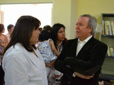 Peralta anunci� obras para la peque�a comunidad