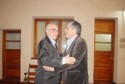Soria exige a Saiz asumir sin deudas salariales
