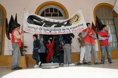 Los desocupados de Pico levantaron plan de lucha hasta el lunes