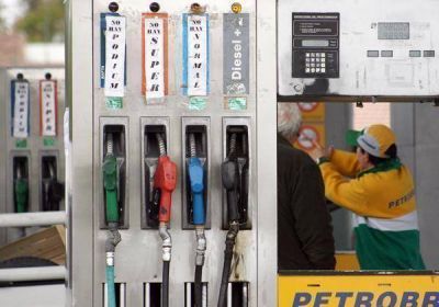 Conseguir combustible volvi� a ser una tarea casi imposible Se profundiz� la escasez tras el fin de semana largo.